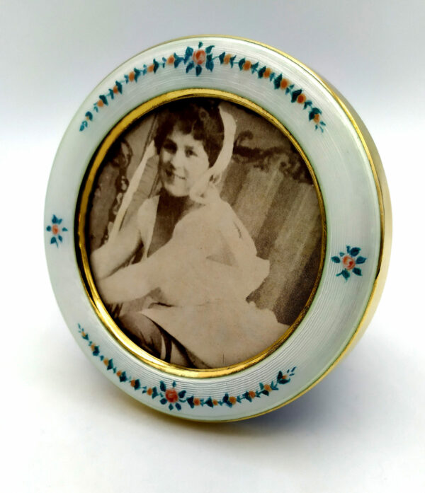 Photo frame Round Enamel White Sterling Silver Salimbeni 4 scaled