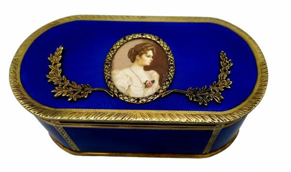 Salimbeni Oval Blue Table Box Witn Fine Oval Miniature - Image 2