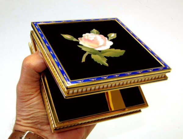 Salimbeni table Box with Rose fine Mosaic in Semiprecious Stones pure Gold Paillons and enameled Sterling Silver. 6