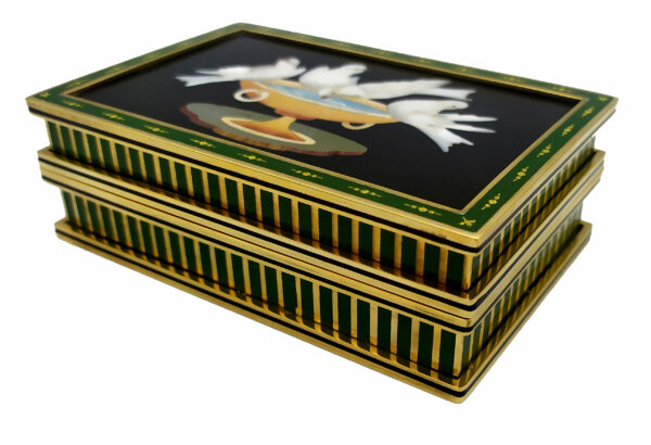 Salimbeni table Box with doves in fine mosaic of semiprecious stones pure Gold Paillons and enameled sterling Silver. 2 scaled