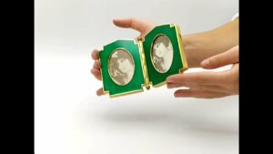 Read more about the article Video Dual Picture Frame green Enamel Sterling Silver Salimbeni